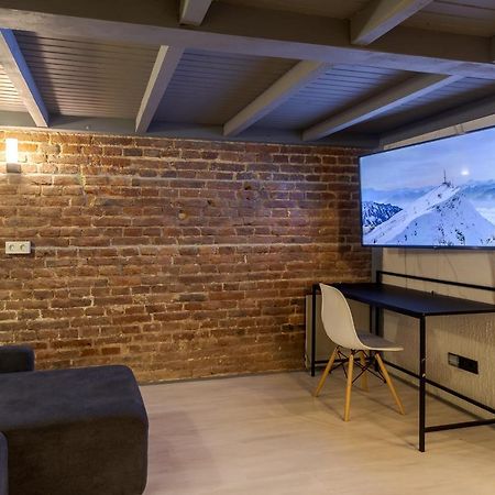 Lesi Apartment With Terrace Lemberg Exterior foto